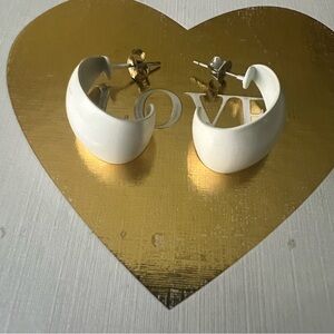 👑 White Hoop Earrings 5 for $10 jewelry sale